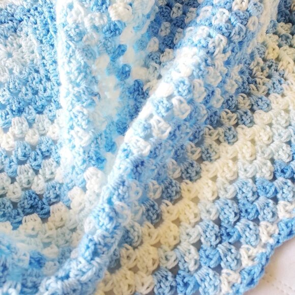 Crochet BABY BLANKET AFGHAN Granny Square 29"x 29" Blue White Girl Boy Girl - Picture 7 of 13